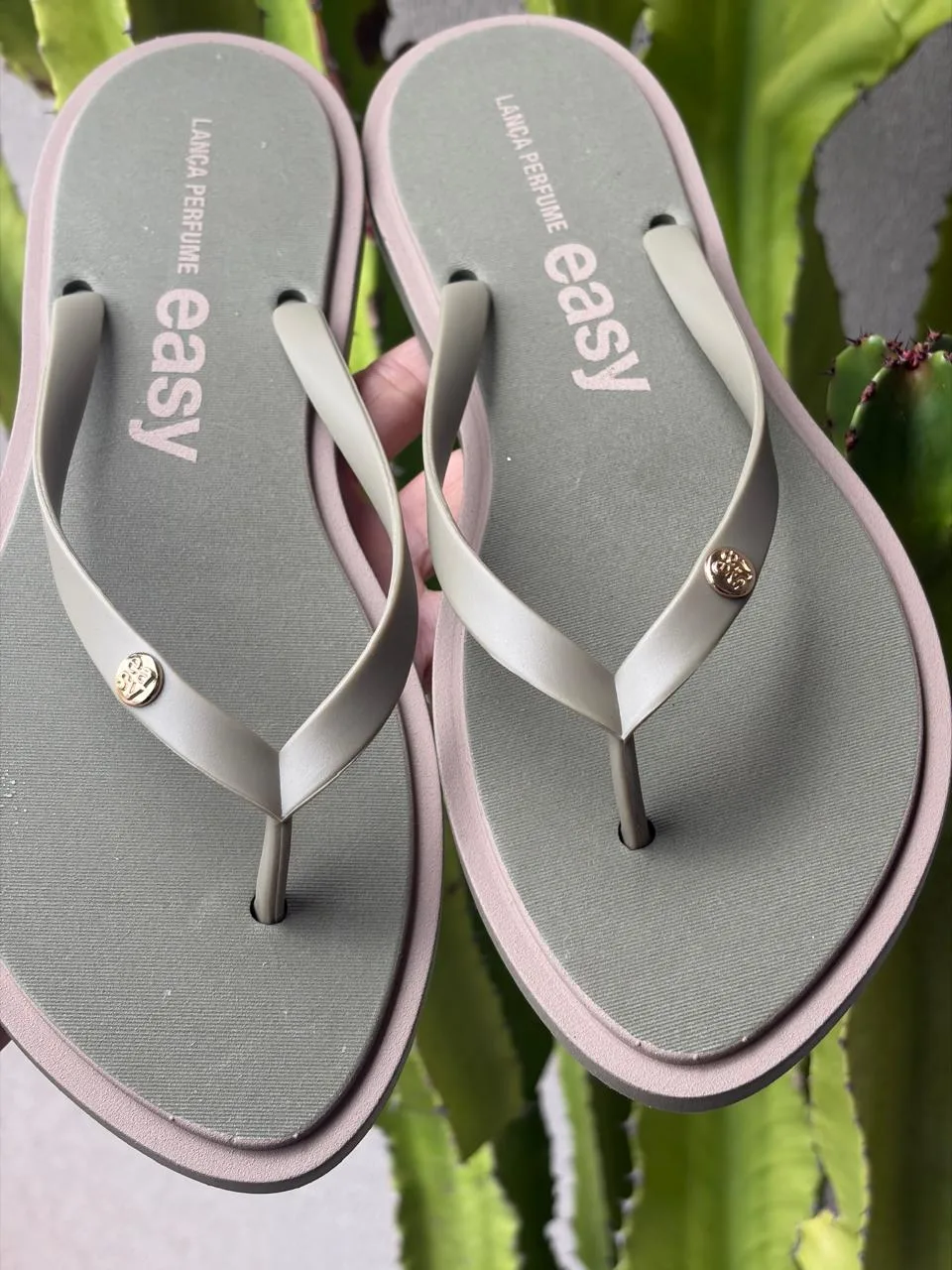 chinelo com vira color
